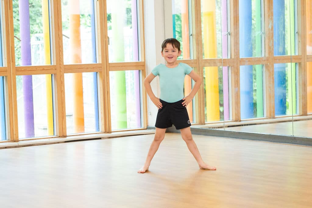 ISTD Primary Modern Theatre student at En Pointe Theatre Arts Cardiff