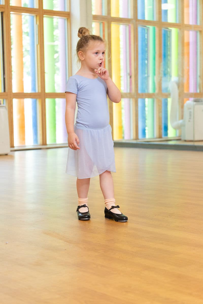 ISTD Pre-Primary Tap student at En Pointe Theatre Arts Cardiff