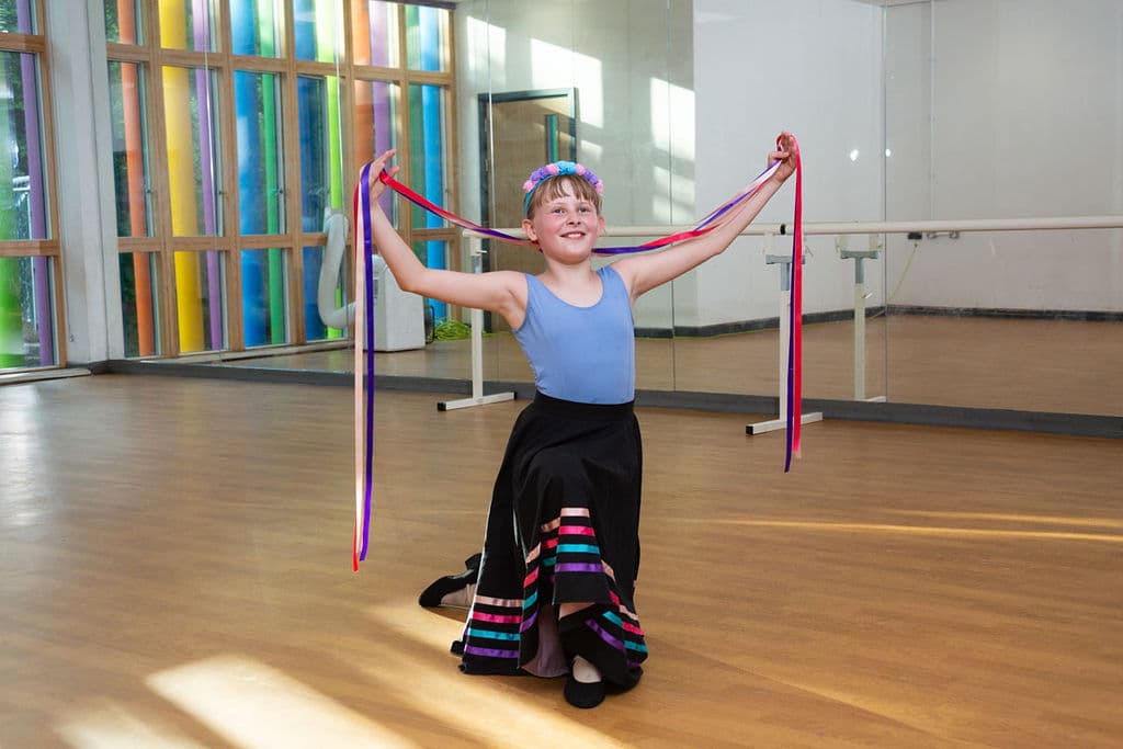 RAD Grade 3 Ballet character work at En Pointe Theatre Arts